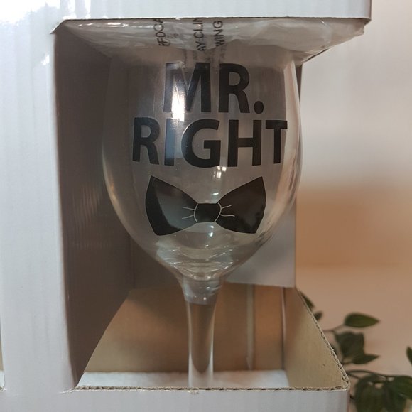 ENESCO Mr. & Mrs. Wine Glasses Mr. & Mrs. Stemmed Wine Glasses Wedding Set of 2 - Picture 3 of 10